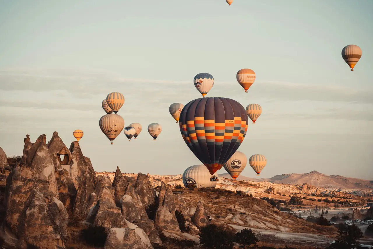 Photo by <a href="https://unsplash.com/@timgarifov?utm_content=creditCopyText&utm_medium=referral&utm_source=unsplash">Timur Garifov</a> on <a href="https://unsplash.com/photos/hot-air-balloons-on-the-sky-during-daytime-DdIDRN3Fw2A?utm_content=creditCopyText&utm_medium=referral&utm_source=unsplash">Unsplash</a>
  