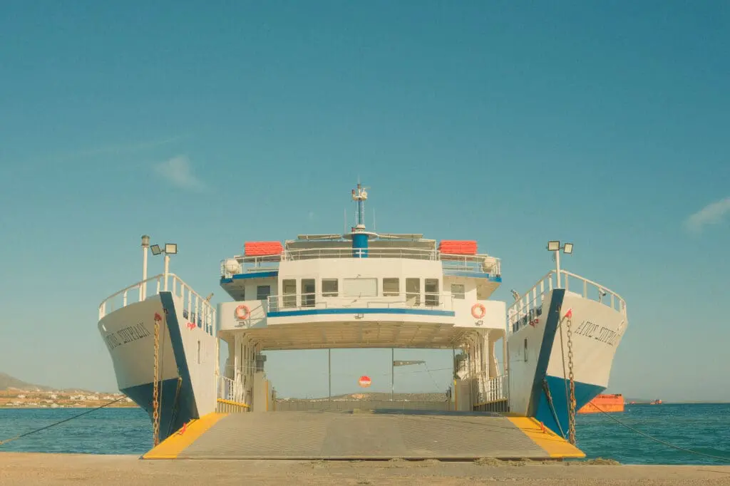 traveling to greece tips ferry on antiparos