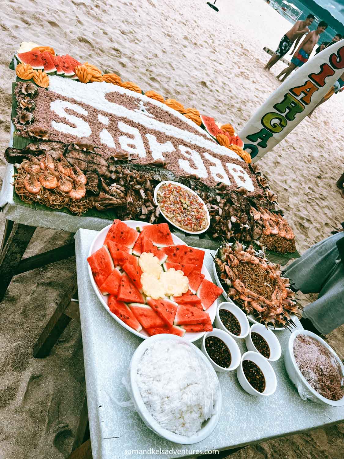 things to do in siargao food boodle fight
